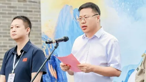 欧足联争议之下，因凡蒂诺亲临20女足世界杯盛大开幕